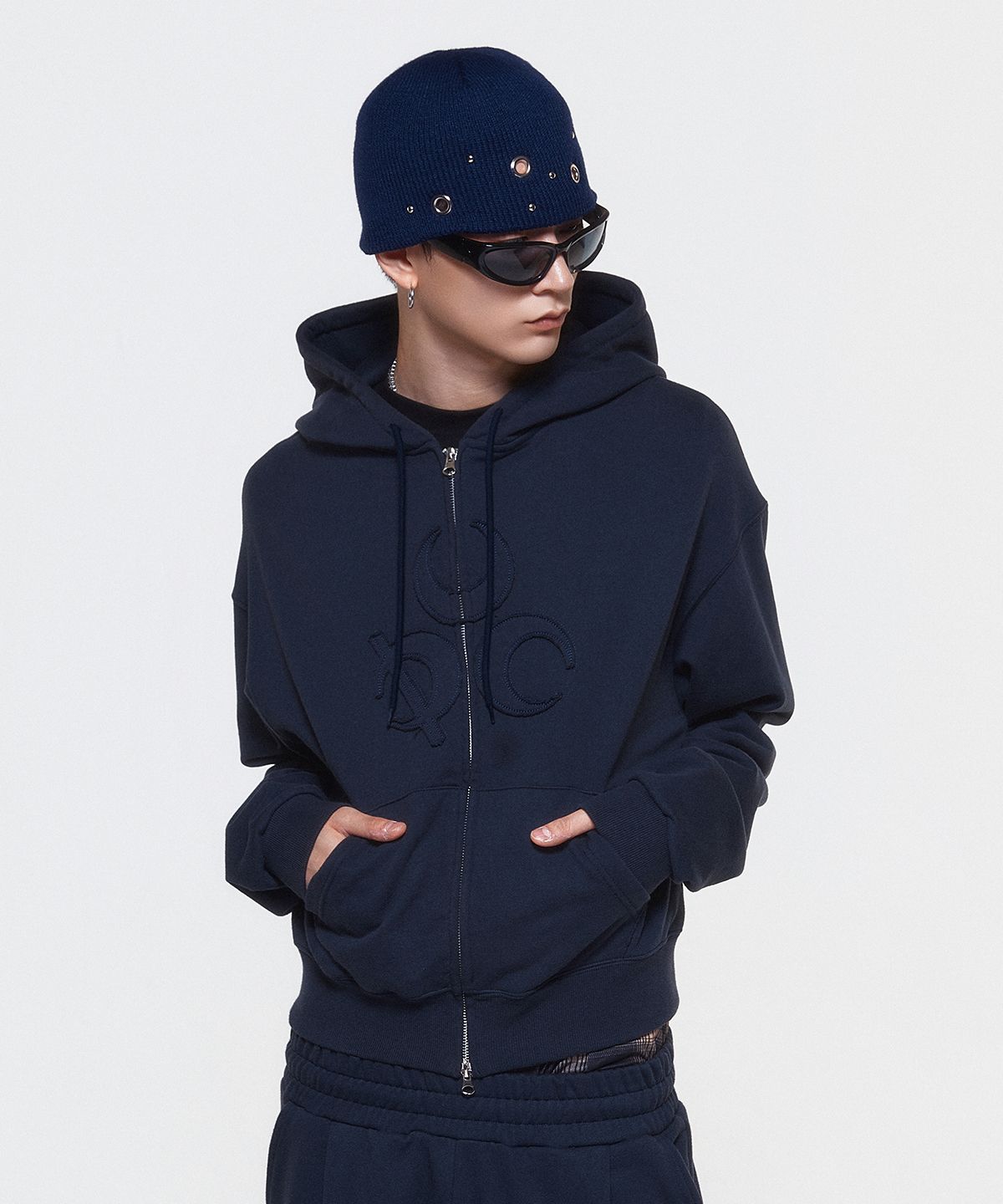 디오스피스(DAUSPICE) (DUC) Eyelet Stud Beanie Navy