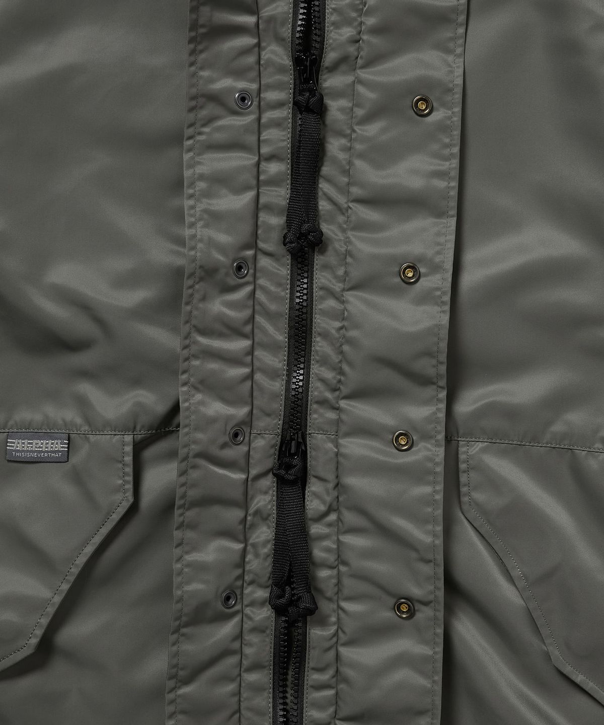 디스이즈네버댓(THISISNEVERTHAT) TNT ALPHA Cold Weather Parka Field Grey