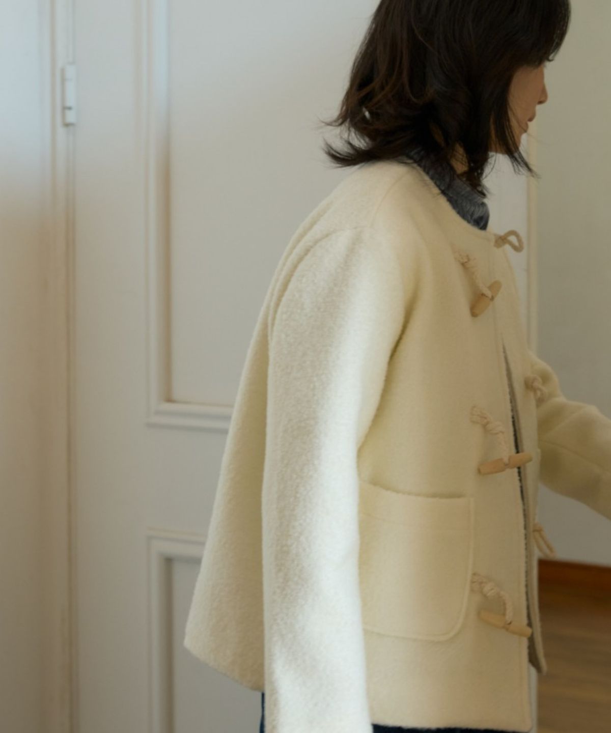 위오이(WIOE) Glory Tweed Wool Jacket_White