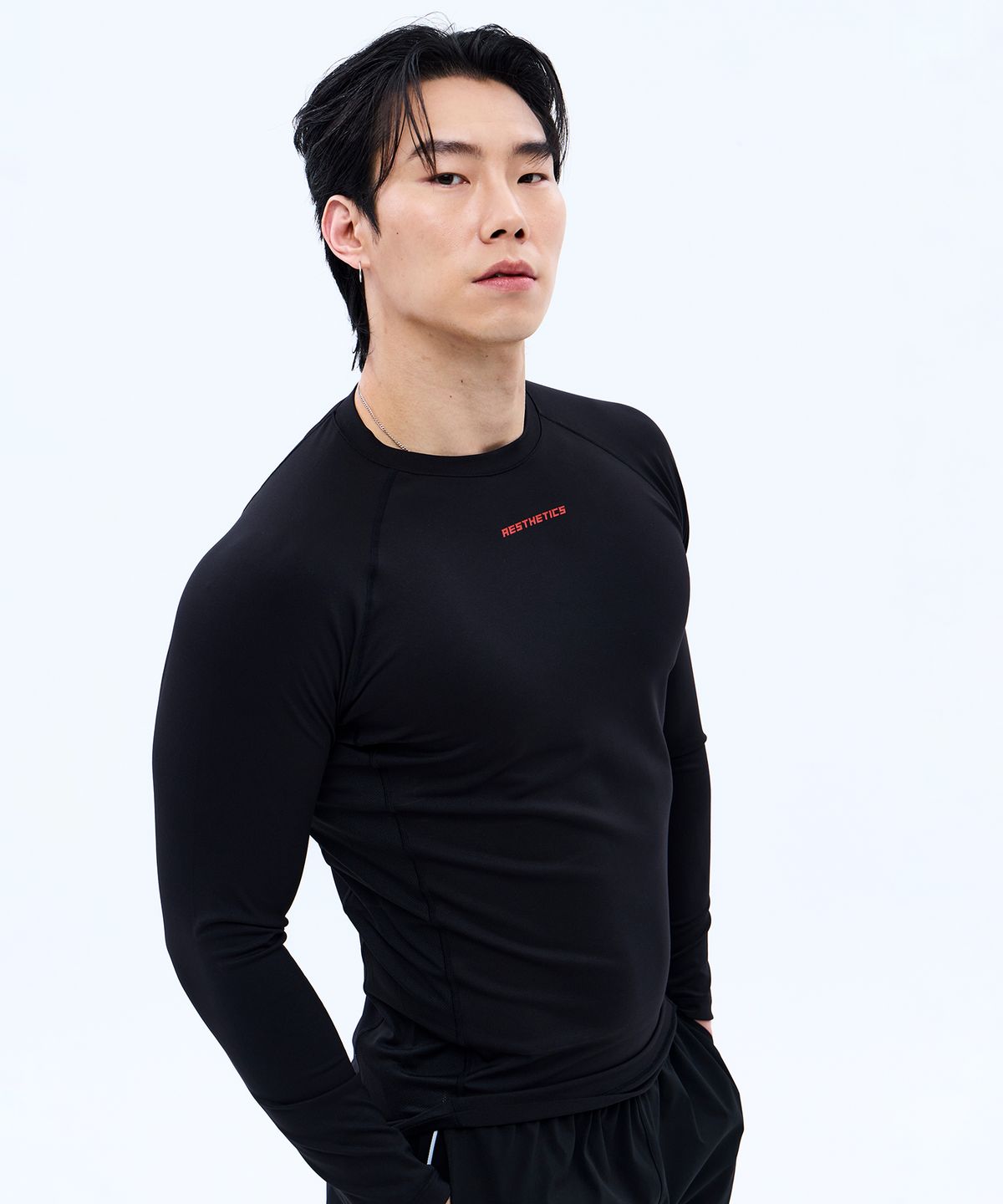 미학(MIHAK) 에스테틱 액티브 롱 슬리브 (BLACK)