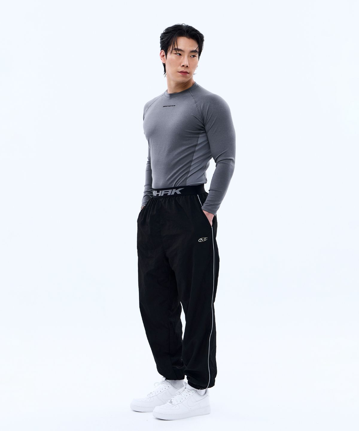 미학(MIHAK) 시그니처 밴드 나일론 조거 팬츠 (BLACK)