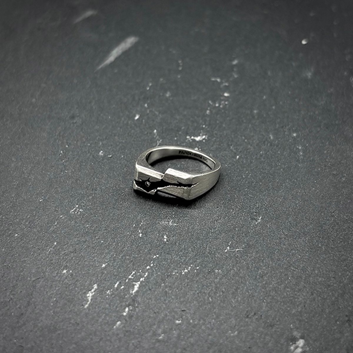 팬도럼주얼리(PANDORUMJEWELRY) 단절[斷絕]