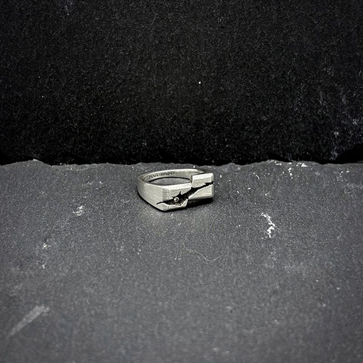 팬도럼주얼리(PANDORUMJEWELRY) 단절[斷絕]