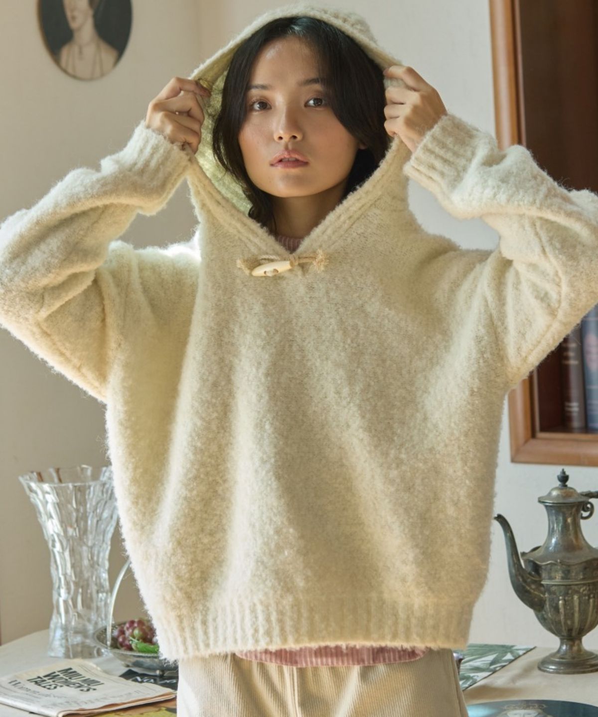 위오이(WIOE) Cotton Candy Knit Hoodie_White