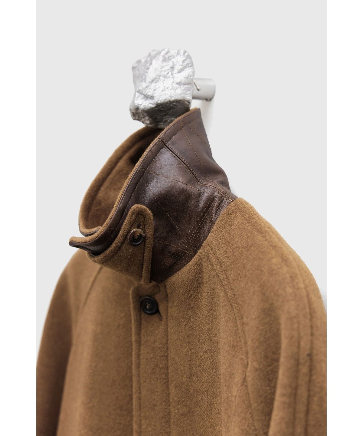 유스(YOUTH) Leather Trim Mac Coat - Camel