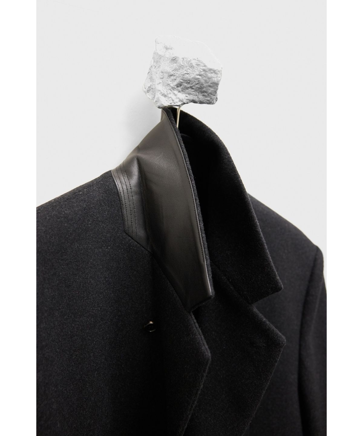 유스(YOUTH) Leather Trim Chesterfield Coat - Charcoal Grey