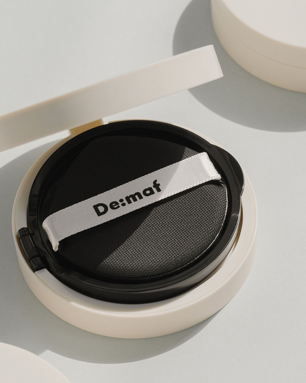 디마프(DEMAF) 글로우 스킨핏 쿠션 17호