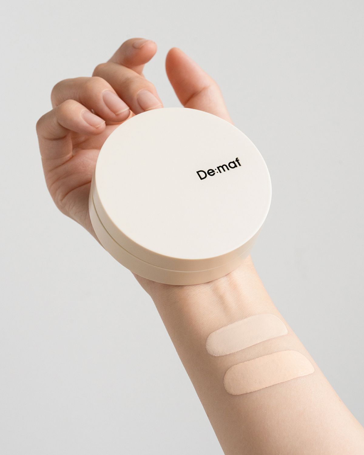 디마프(DEMAF) 글로우 스킨핏 쿠션 17호