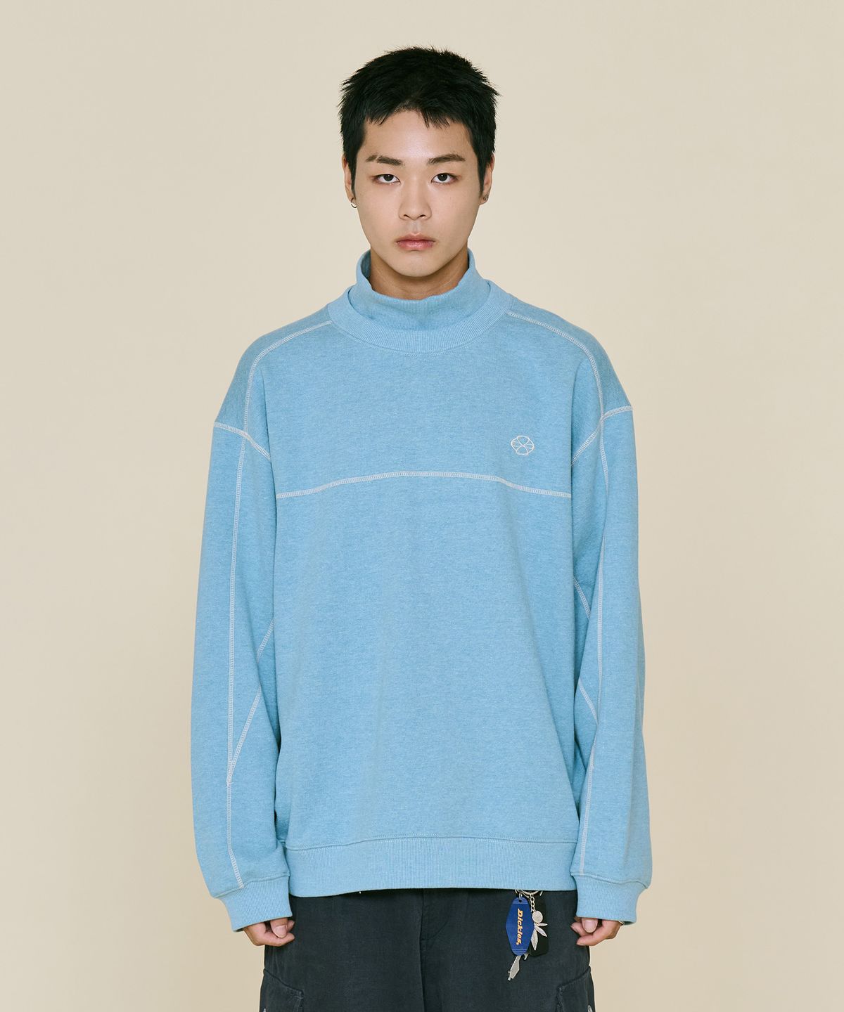 논타입(NONTYPE) TURTLE CHAIN SWEATSHIRTS (MINT BLUE)