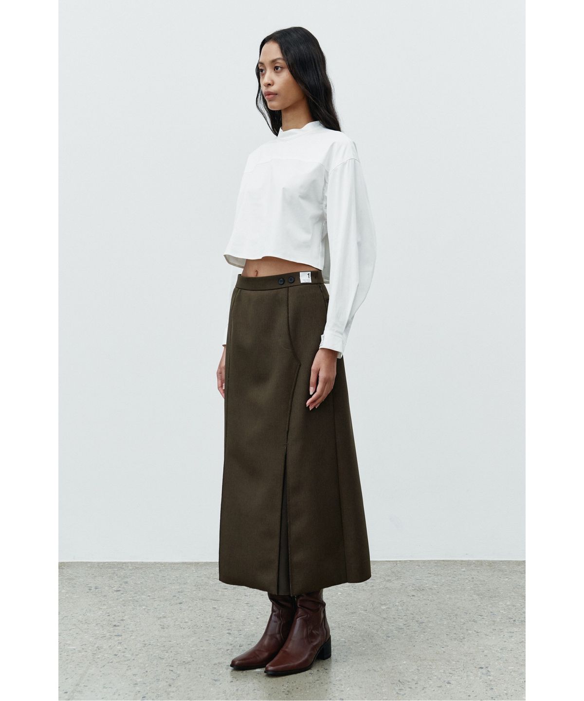 래코드(RECODE) Bold Pleats Detail Skirt RQKAW25535KHX