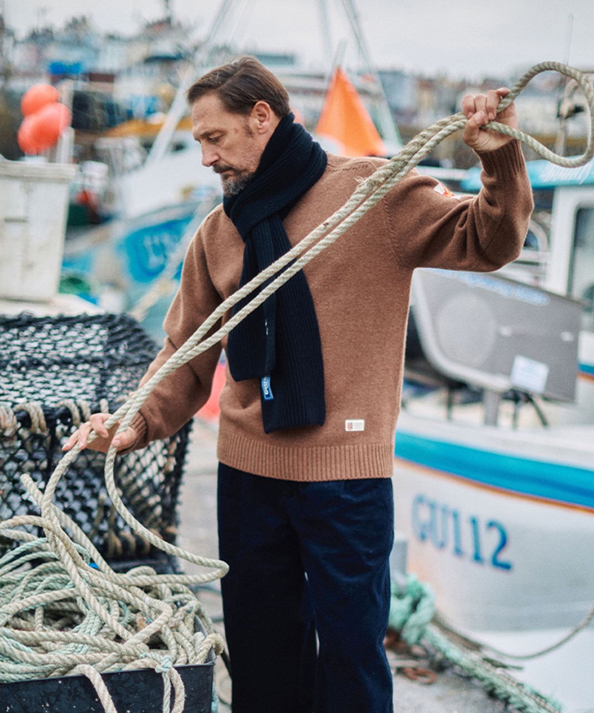 건지 울른스(Guernsey Woollens) 슈퍼파인 메리노울 앵커 머플러 - 블랙