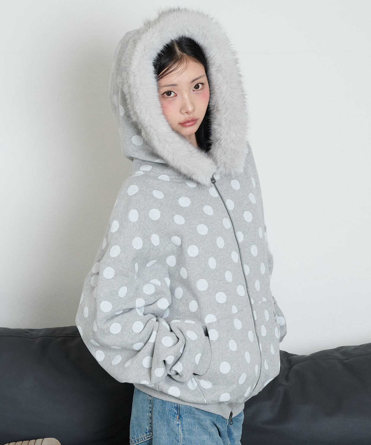 MUSINSA | ITZAVIBE DOT WINGS FUR HOODIE ZIP-UP