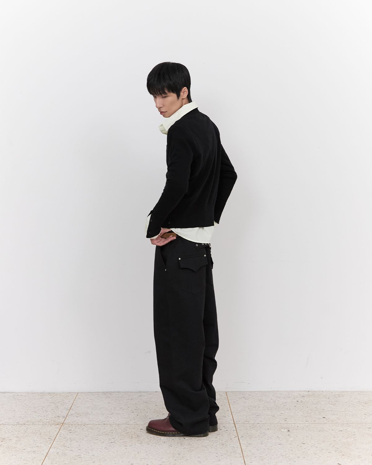 블루썬플라워(BLUESUNFLOWER) 커브드 헤리티지 신치백 팬츠