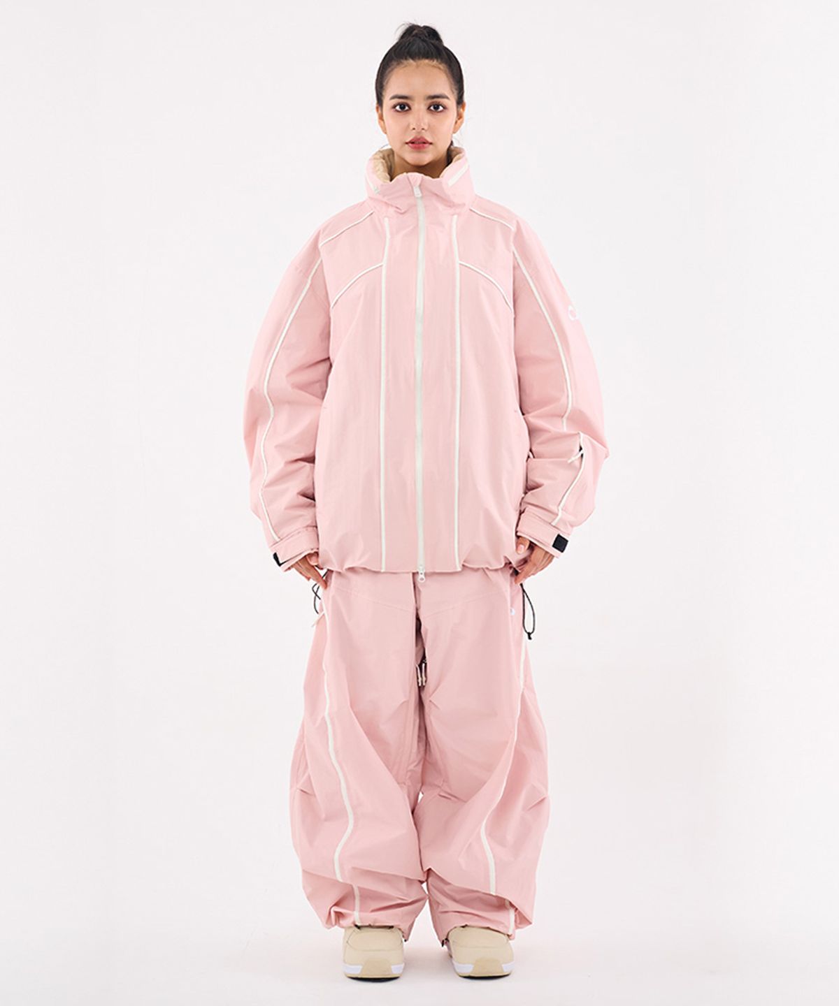 돌아우터웨어(DOLL OUTERWEAR) [DOLL X DUMDIDUM] 2526 슬릭 자켓&팬츠 세트 BARK PINK  남녀공용