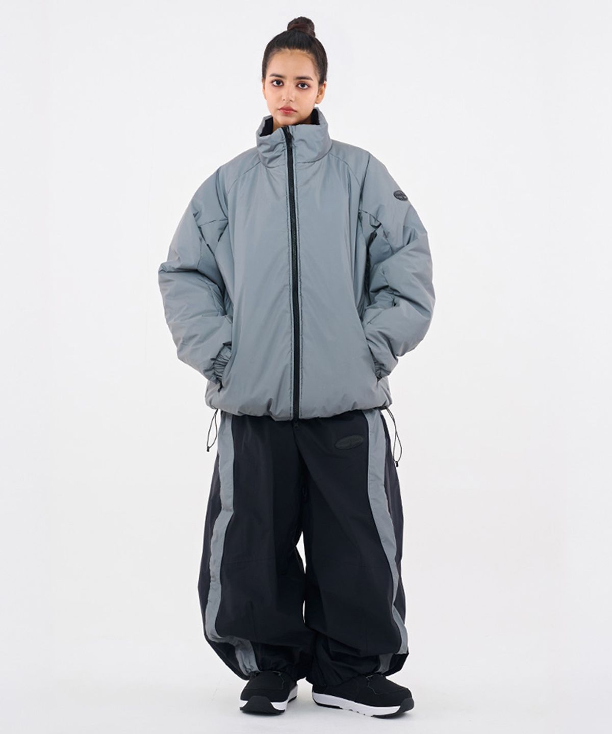 돌아우터웨어(DOLL OUTERWEAR) [DOLL X DUMDIDUM] 2526 리버시블 티로 패딩 자켓&팬츠 세트 BLACK 남녀공용