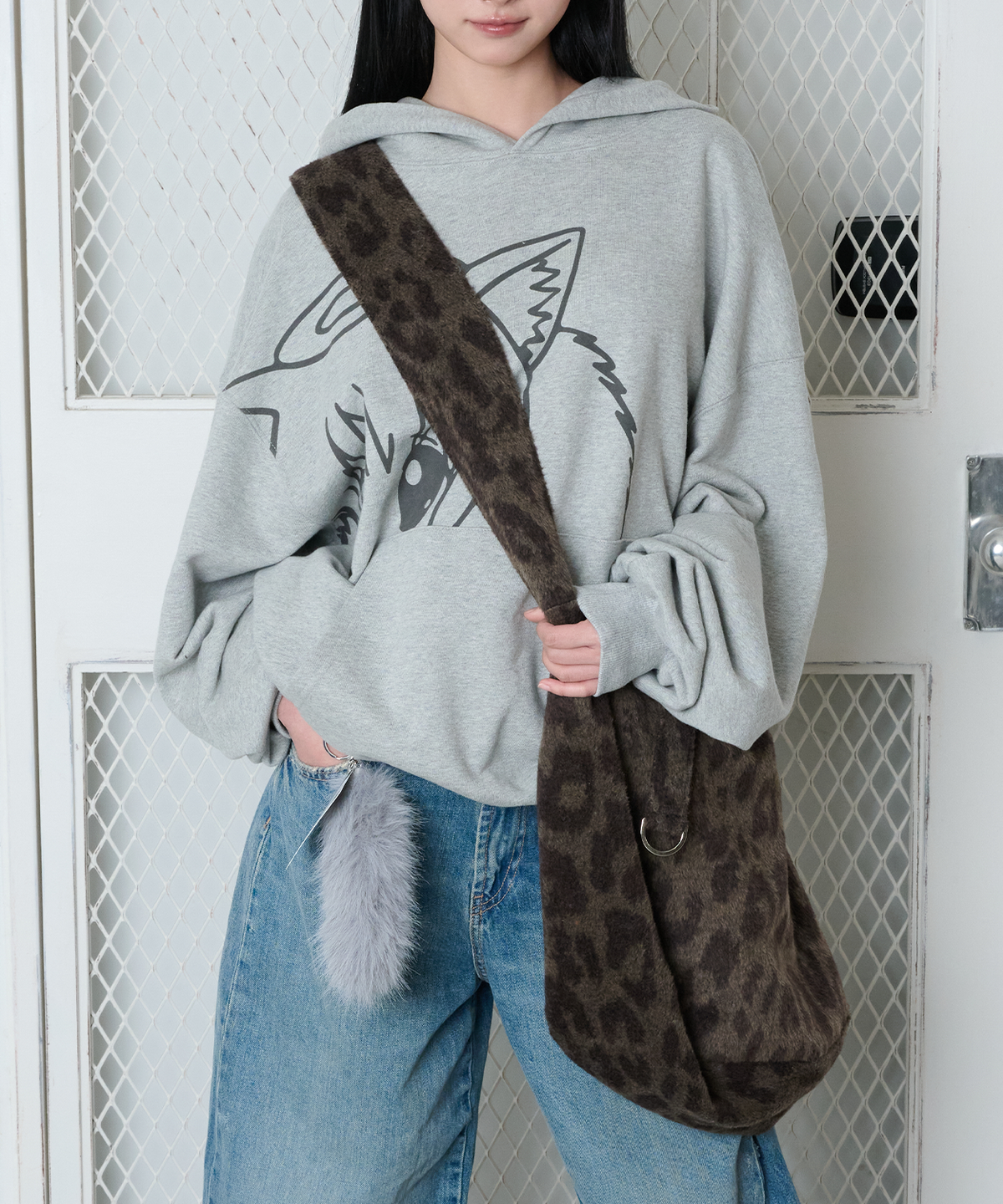 잇자바이브(ITZAVIBE) REVERSIBLE LEOPARD BAG