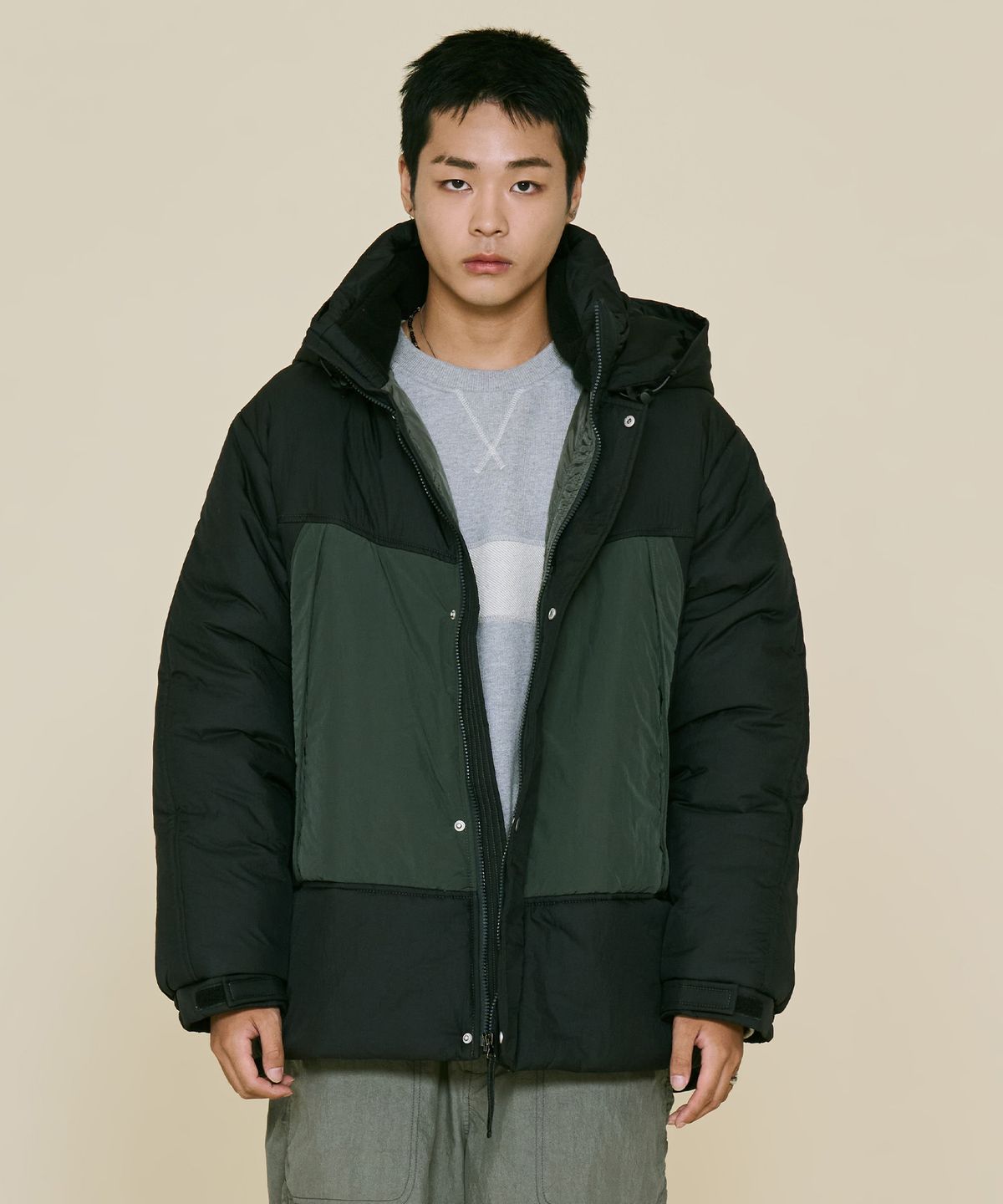 논타입(NONTYPE) SECTOR PADDED MONSTER JUMPER (BLACK)