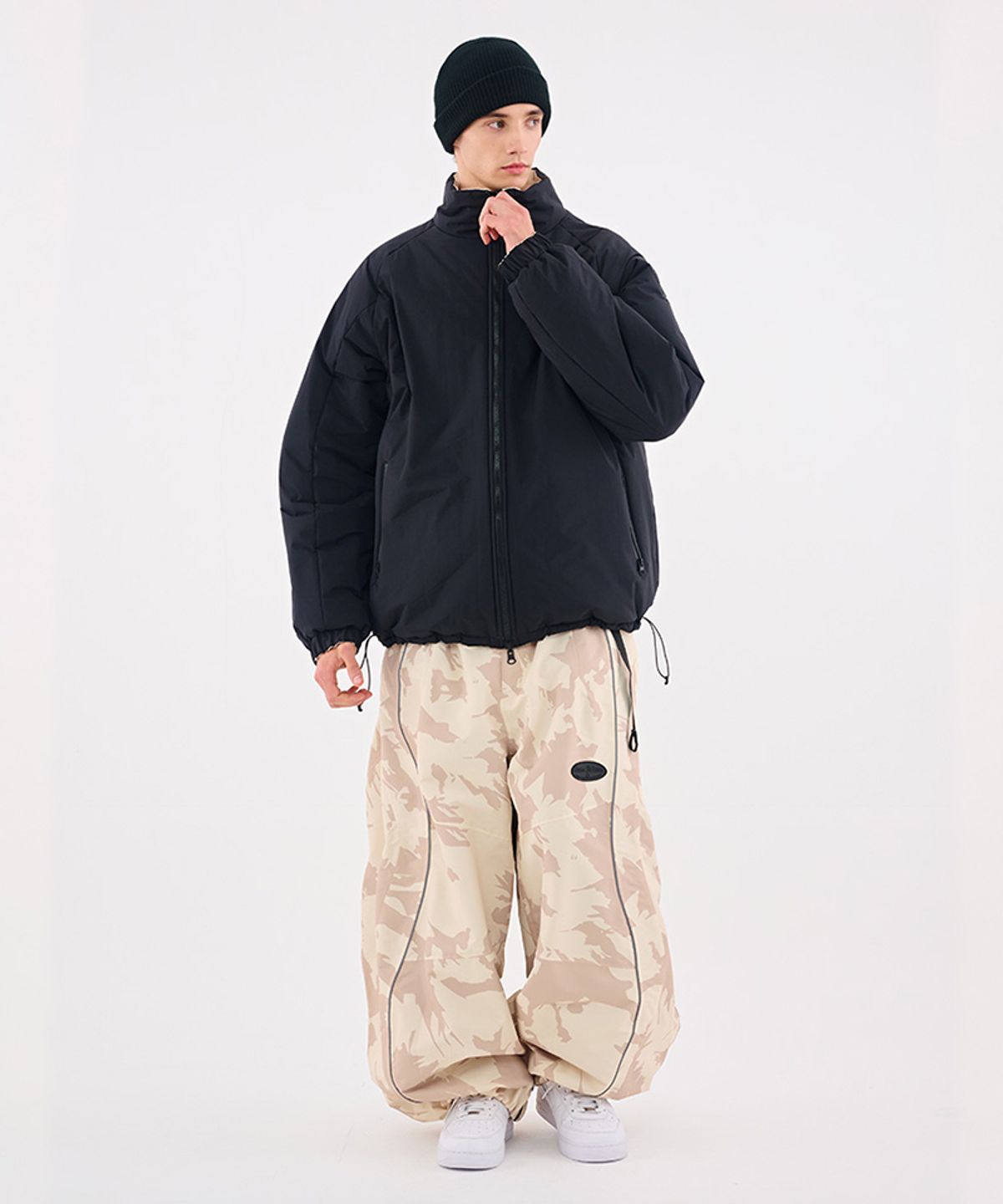 돌아우터웨어(DOLL OUTERWEAR) [DOLL X DUMDIDUM] 2526 리버시블 티로 패딩 자켓&팬츠 세트 MILLITARY 남녀공용
