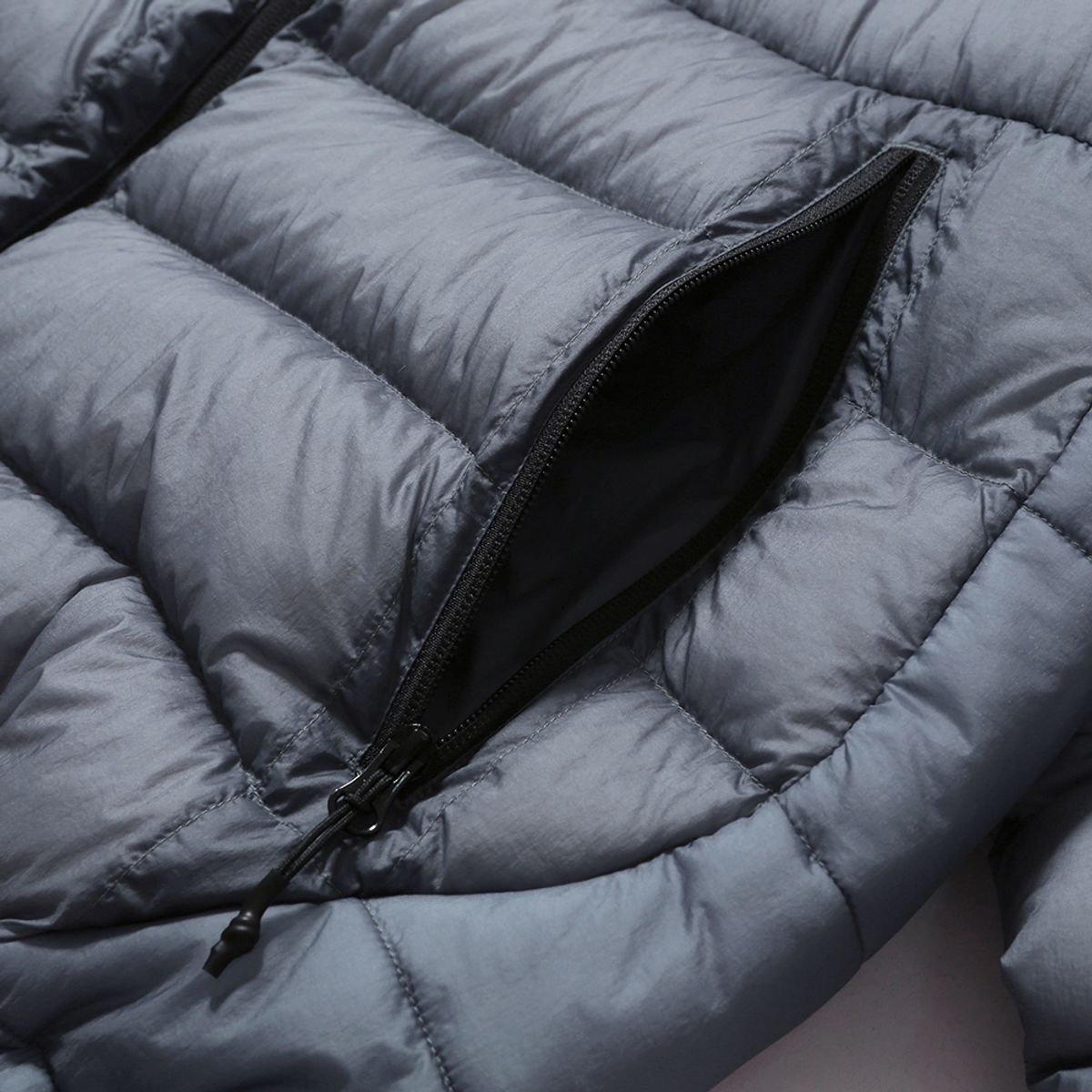 모이프(MOIF) [AW25] HELIUM HOODED DOWN JACKET / SHEER DUSTY BLUE