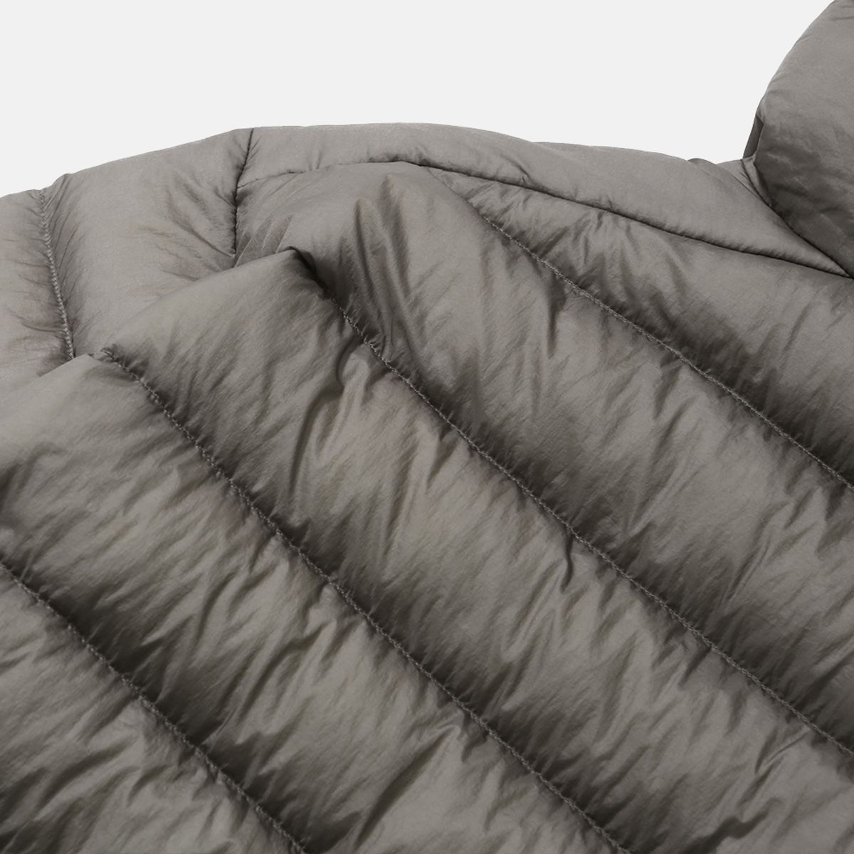모이프(MOIF) [AW25] HELIUM HOODED DOWN JACKET / SHEER OLIVE