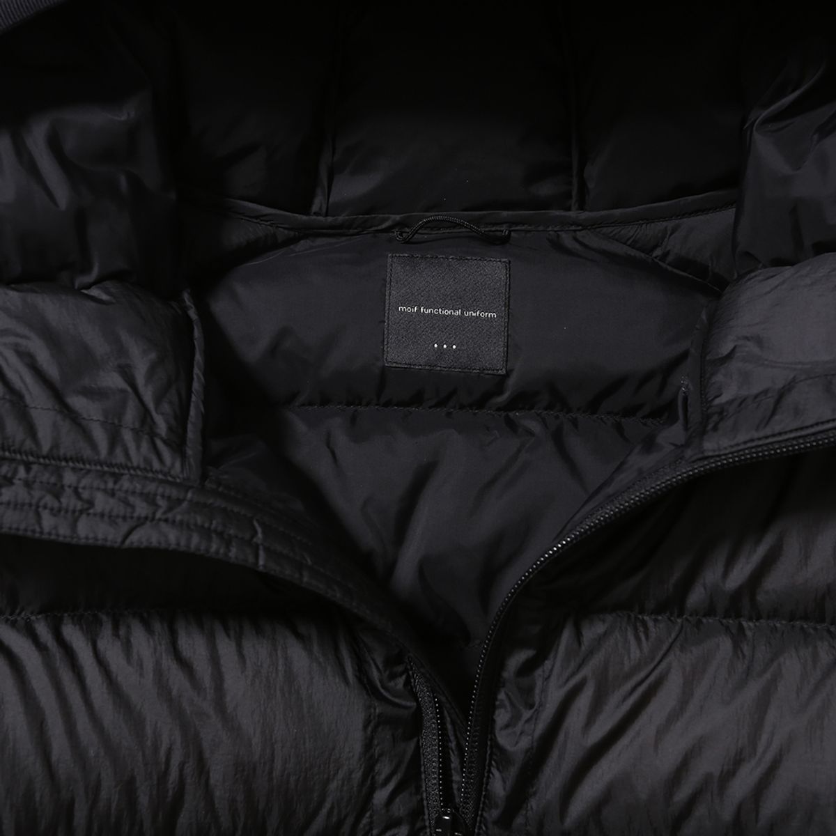 모이프(MOIF) [AW25] HELIUM HOODED DOWN JACKET / SOOTY BLACK