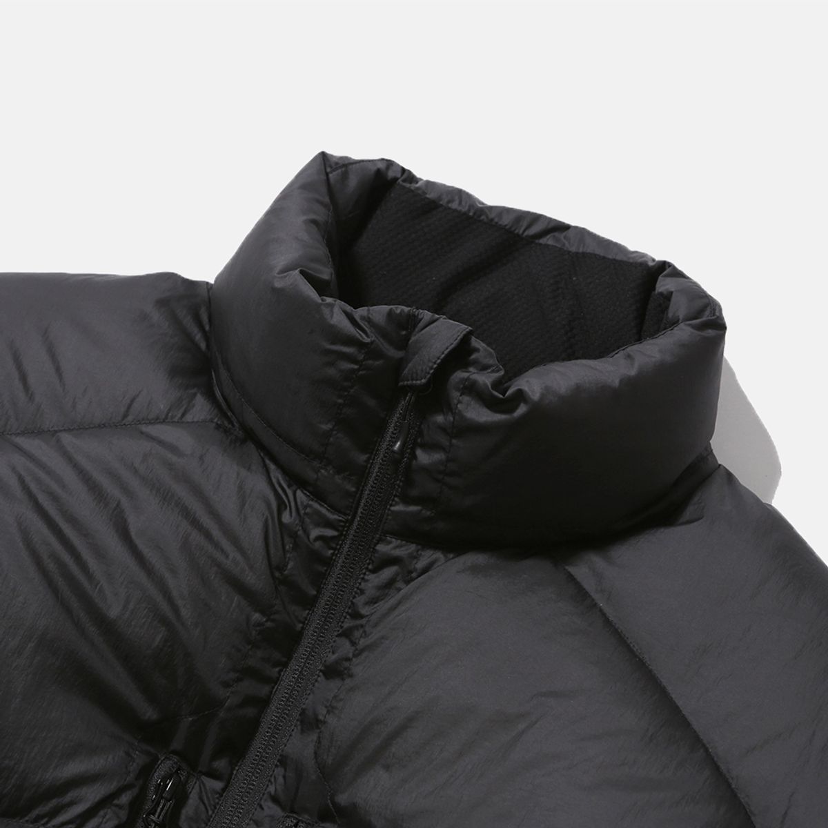 모이프(MOIF) [AW25] SHADOW PUFFER DOWN PARKA / SOOTY BLACK