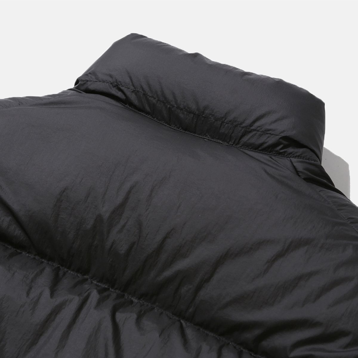 모이프(MOIF) [AW25] SHADOW PUFFER DOWN PARKA / SOOTY BLACK