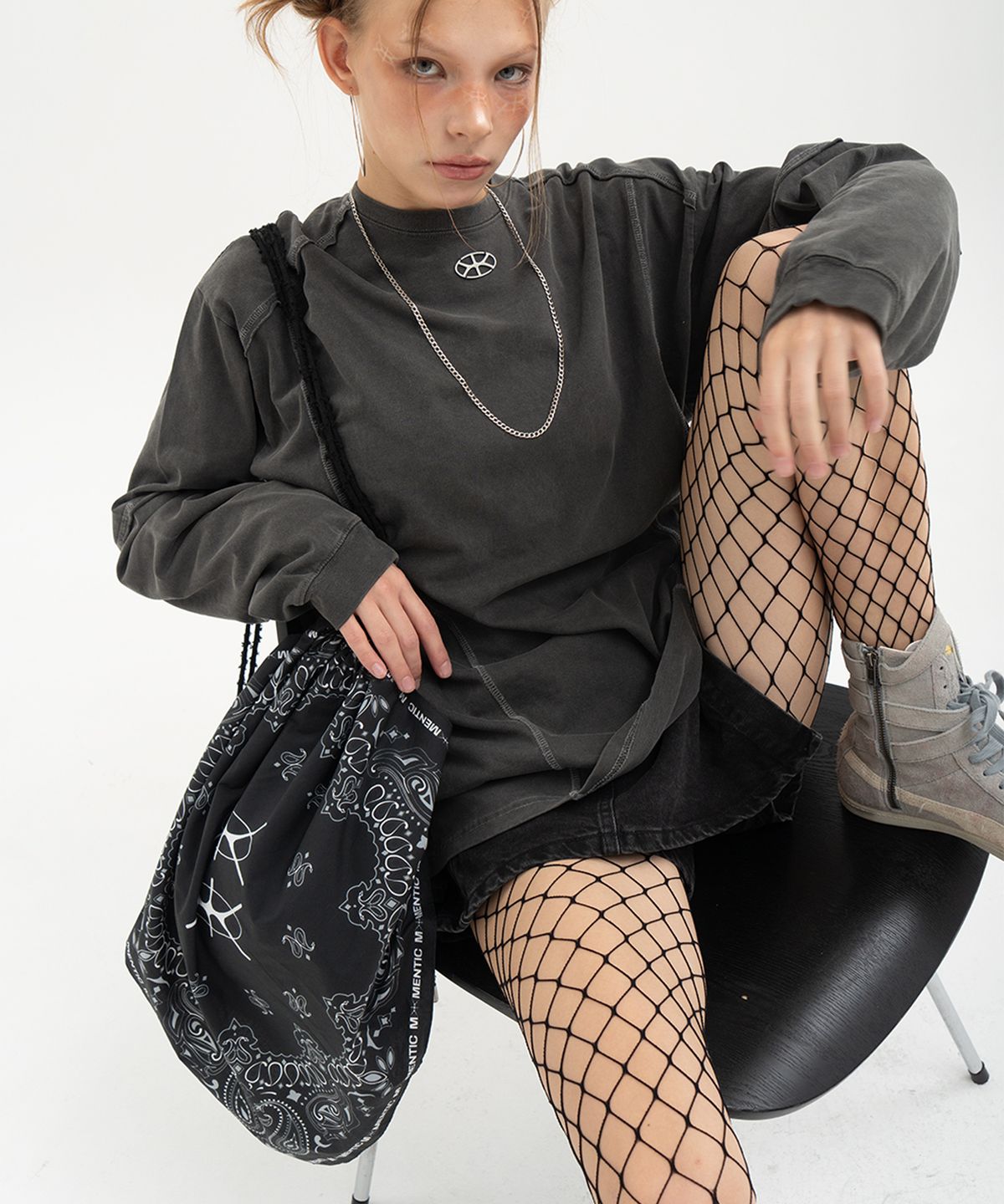 모멘틱(MOMENTIC) String Backpack [BLACK]