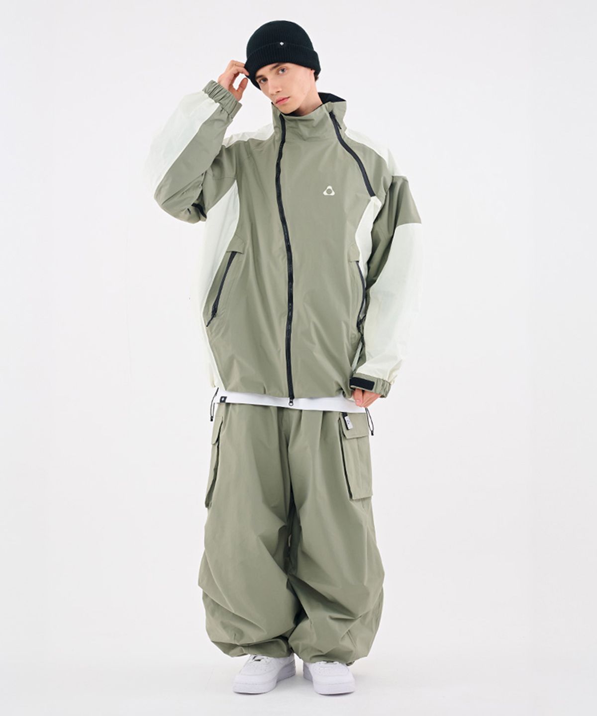 돌아우터웨어(DOLL OUTERWEAR) [DOLL X DUMDIDUM] 2526 비타 자켓&팬츠 세트 KHAKI 남녀공용