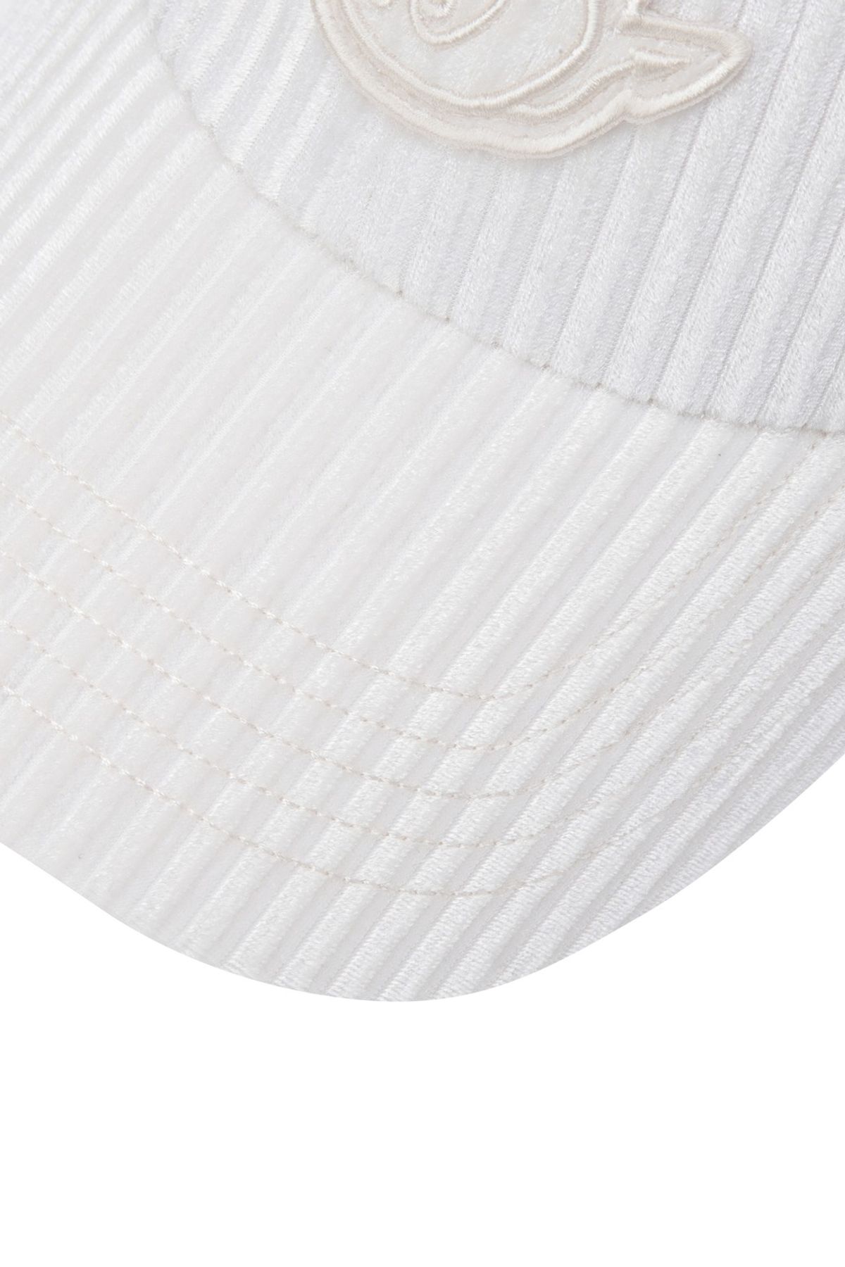 왁(WAAC) Women PomPom Cap WGRCX25715IVX