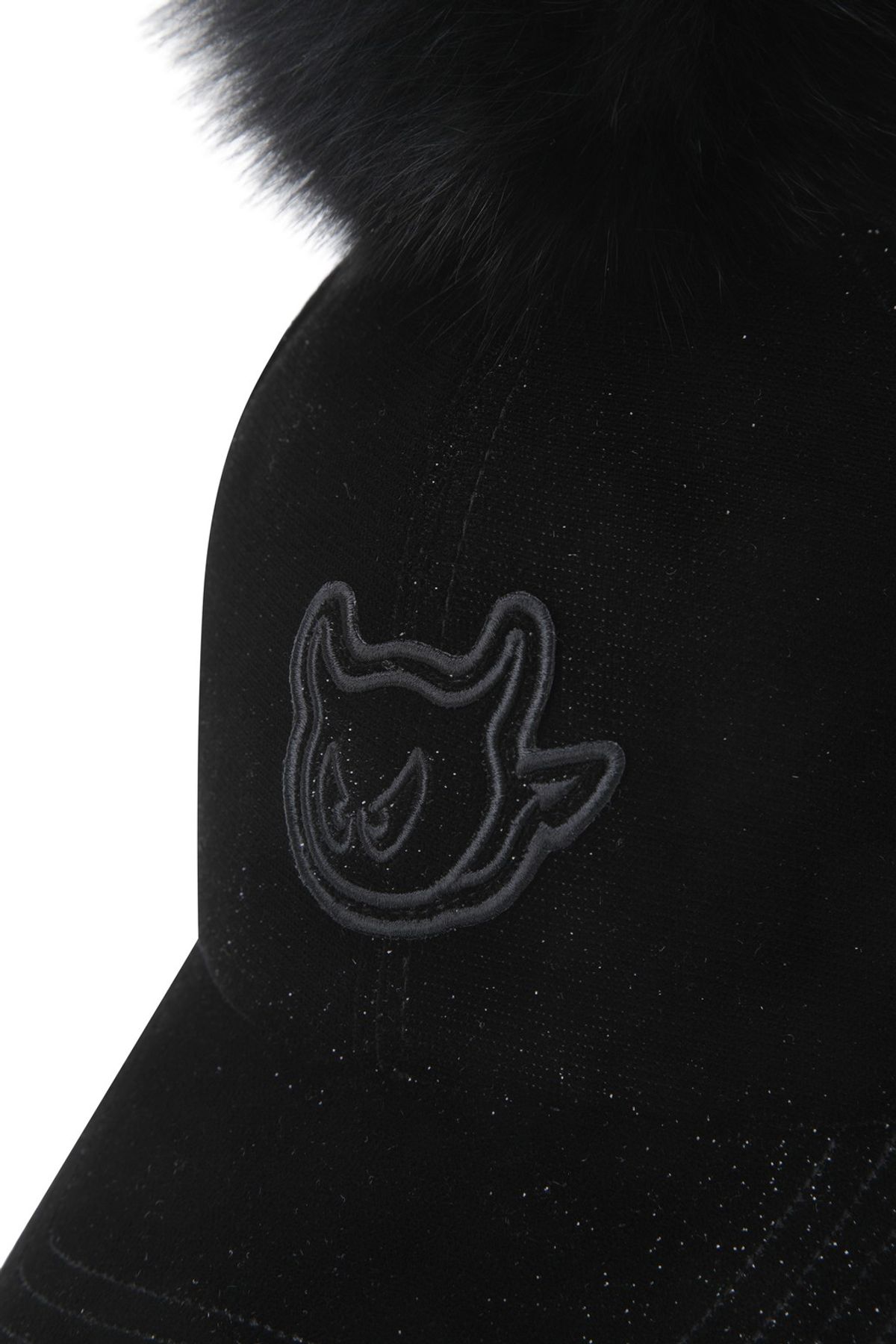 왁(WAAC) Women PomPom Cap WGRCX25715BKX