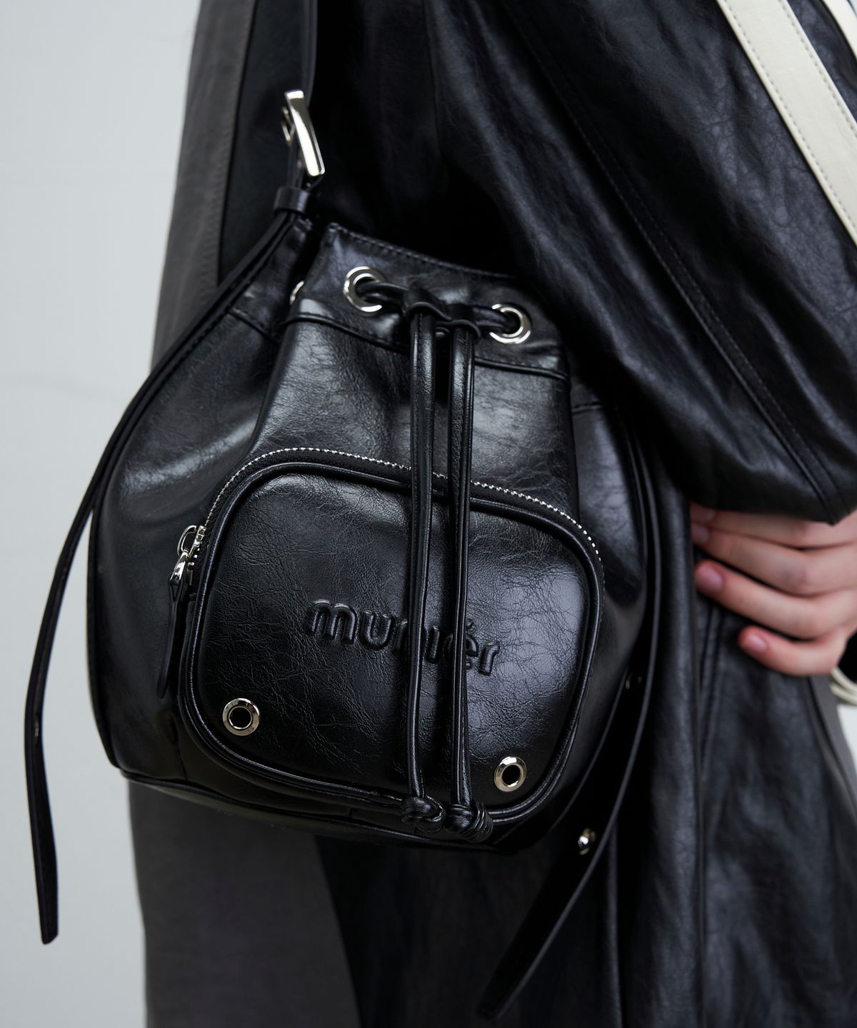 뮤니에(MUNIER) POCKET BUCKET BAG_3COLORS