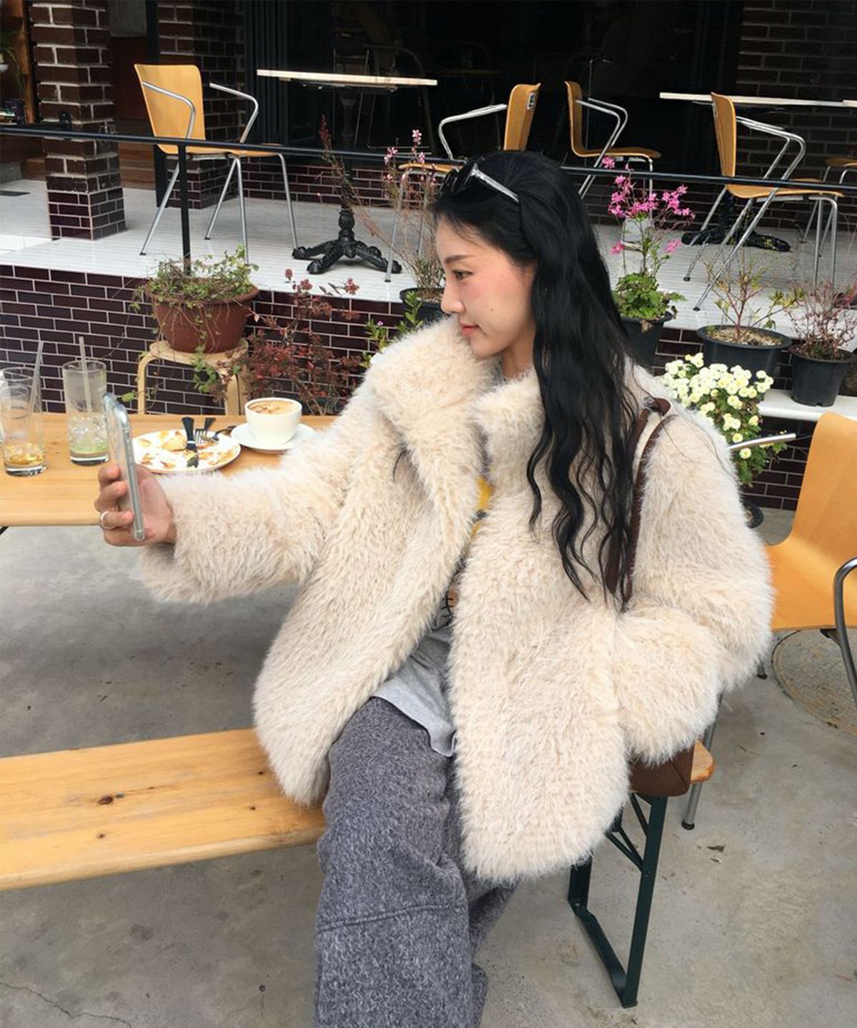 미쏘(MIXXO) 페이크퍼 하프 코트_MIWJLG111B