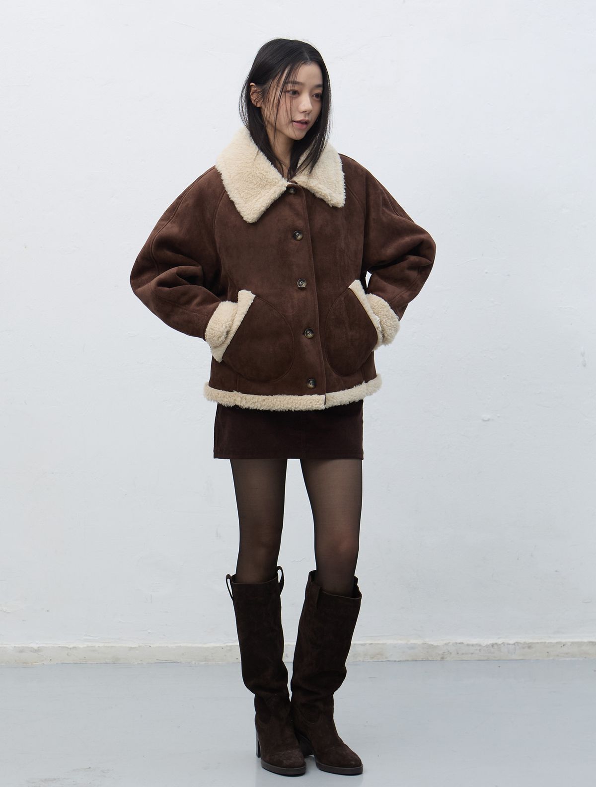 제너럴아이디어(GENERALIDEA) 시어링 카라 무스탕 코트 [BROWN] / WBE4L10525