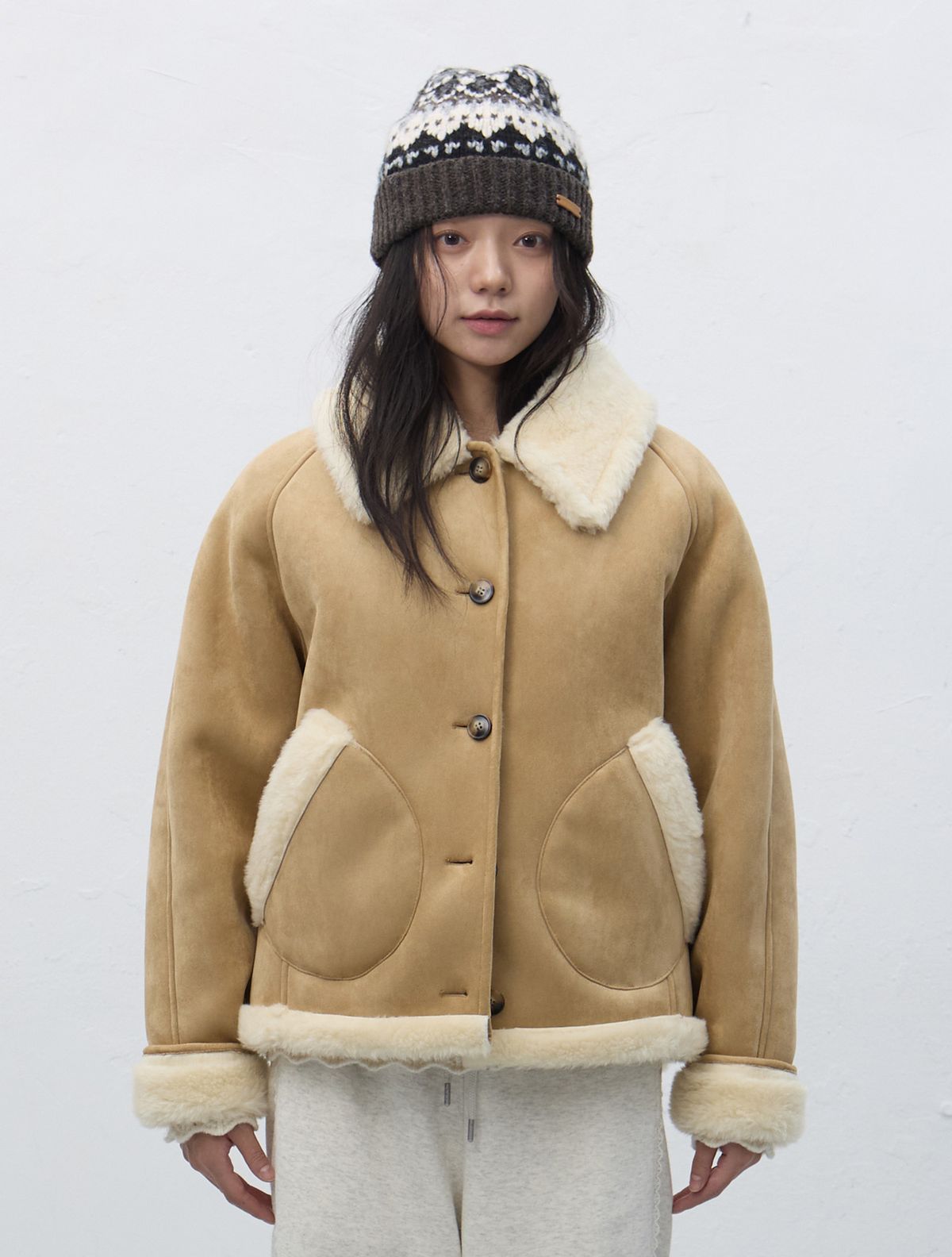 제너럴아이디어(GENERALIDEA) 시어링 카라 무스탕 코트 [BEIGE] / WBE4L10525