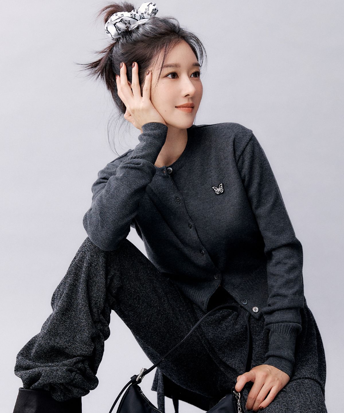 닉앤니콜(NICK&NICOLE) BUTTERFLY JAQUARD KNIT CARDIGAN_CHARCOAL