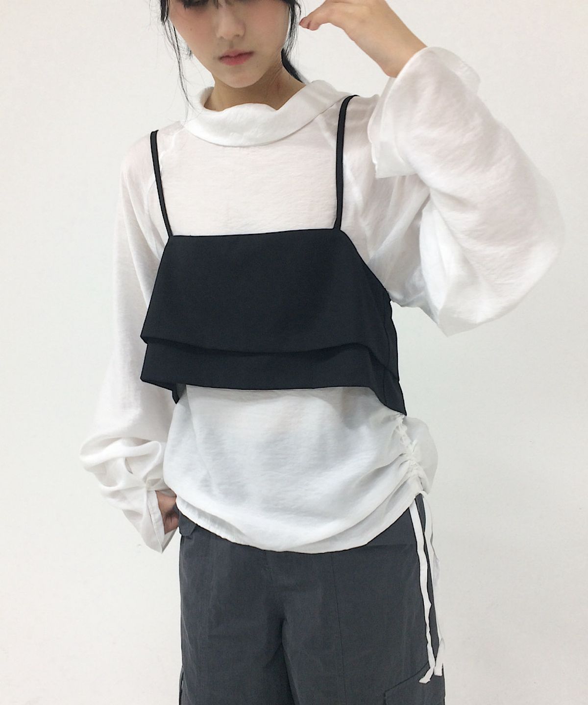 아포엠(APOEM) Folded Blouse - 3colors