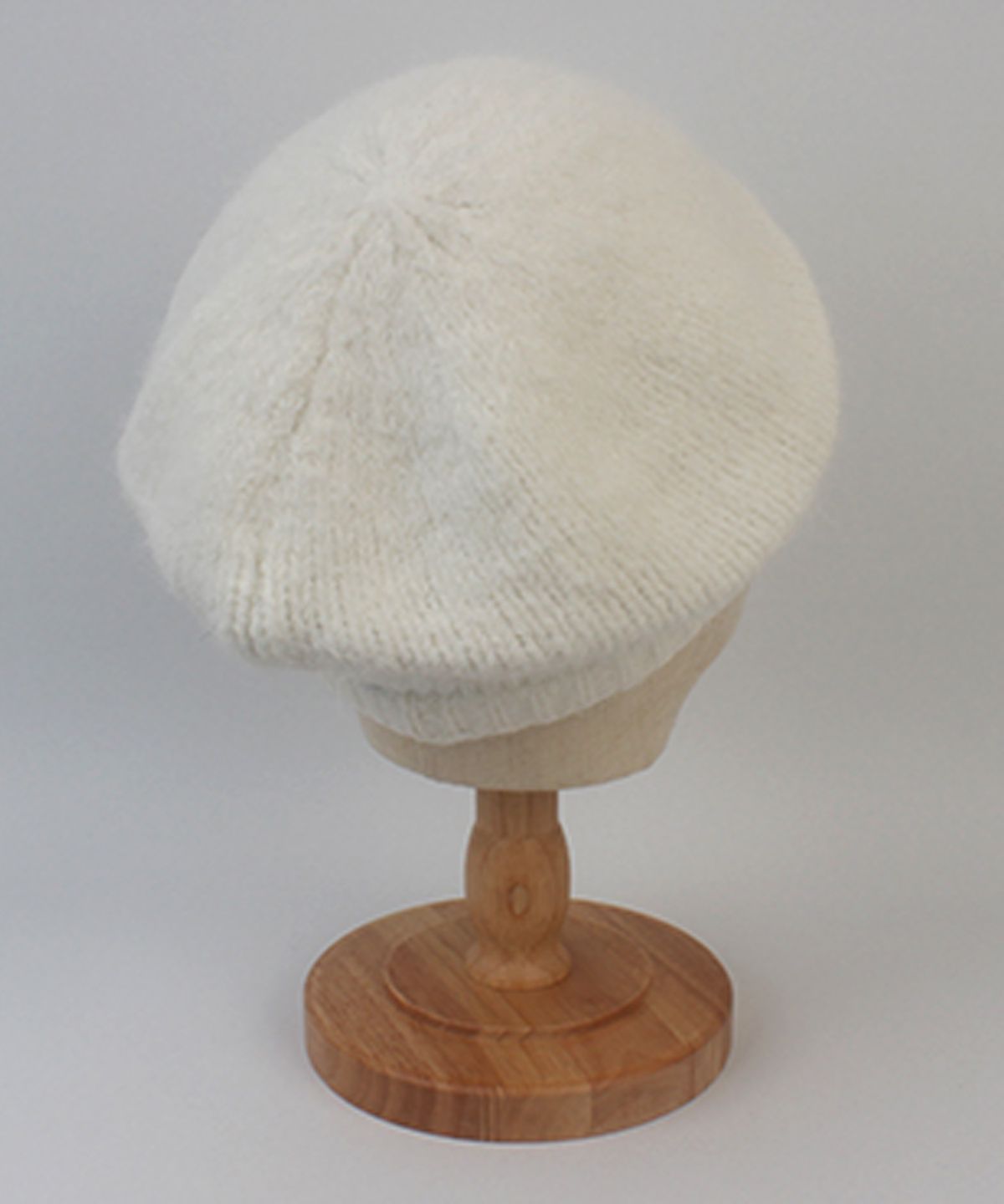 유니버셜 케미스트리(UNIVERSAL CHEMISTRY) Wool White Knit Beret 울베레모