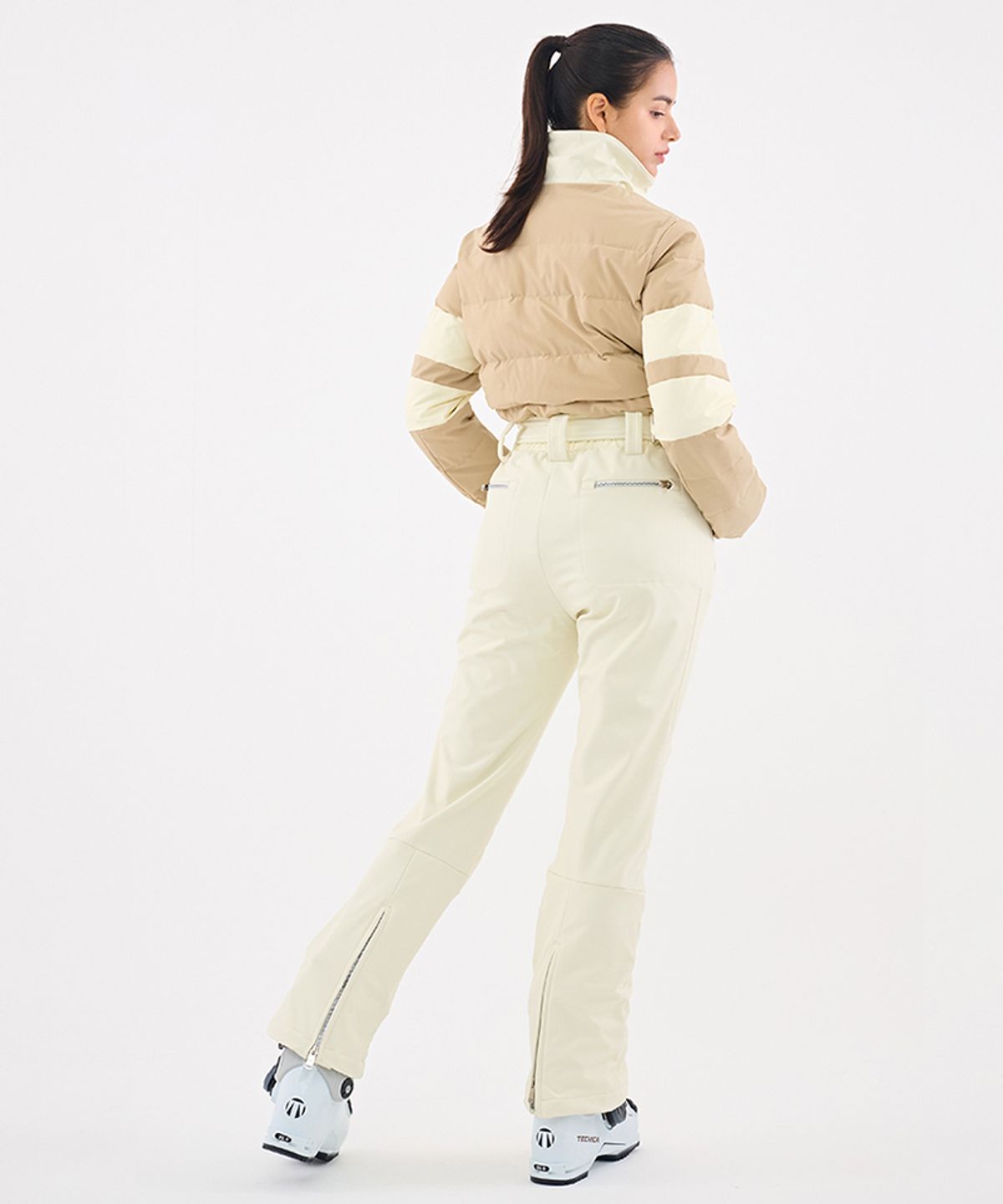 돌아우터웨어(DOLL OUTERWEAR) 2526 펄스 스키 점프슈트 BEIGE