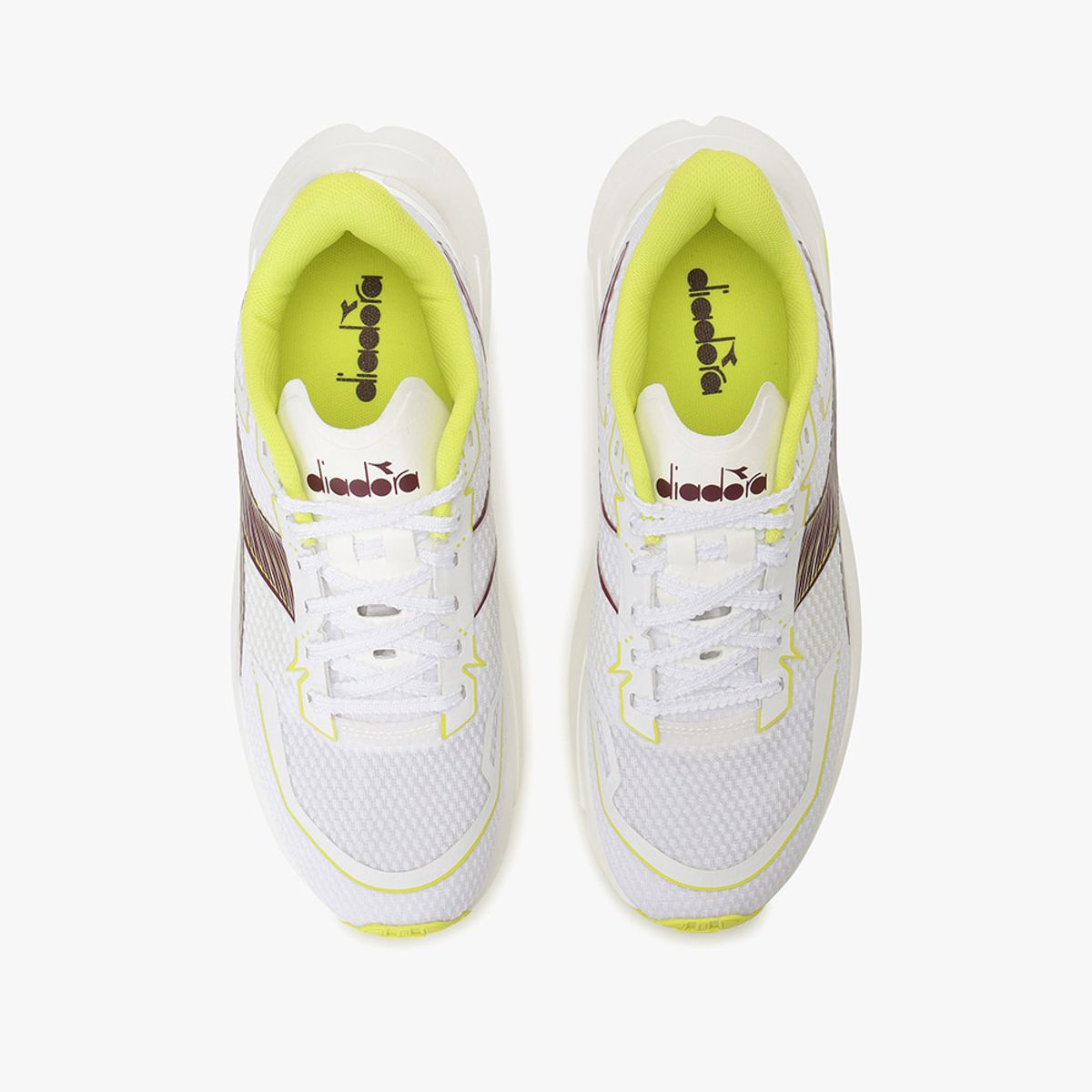 디아도라(diadora) 프리퀀자 2 우먼 WHITE
