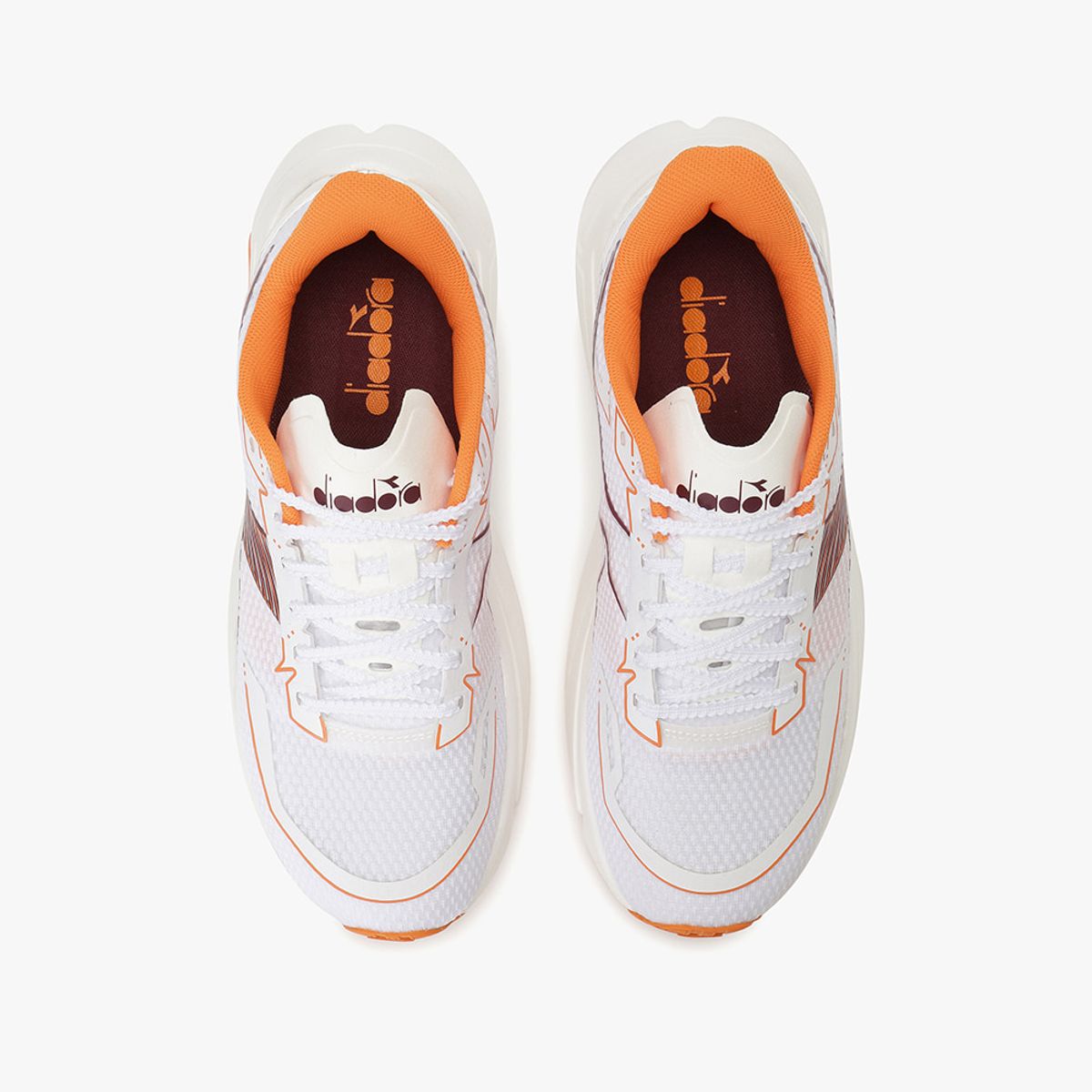 디아도라(diadora) 프리퀀자 2 WHITE