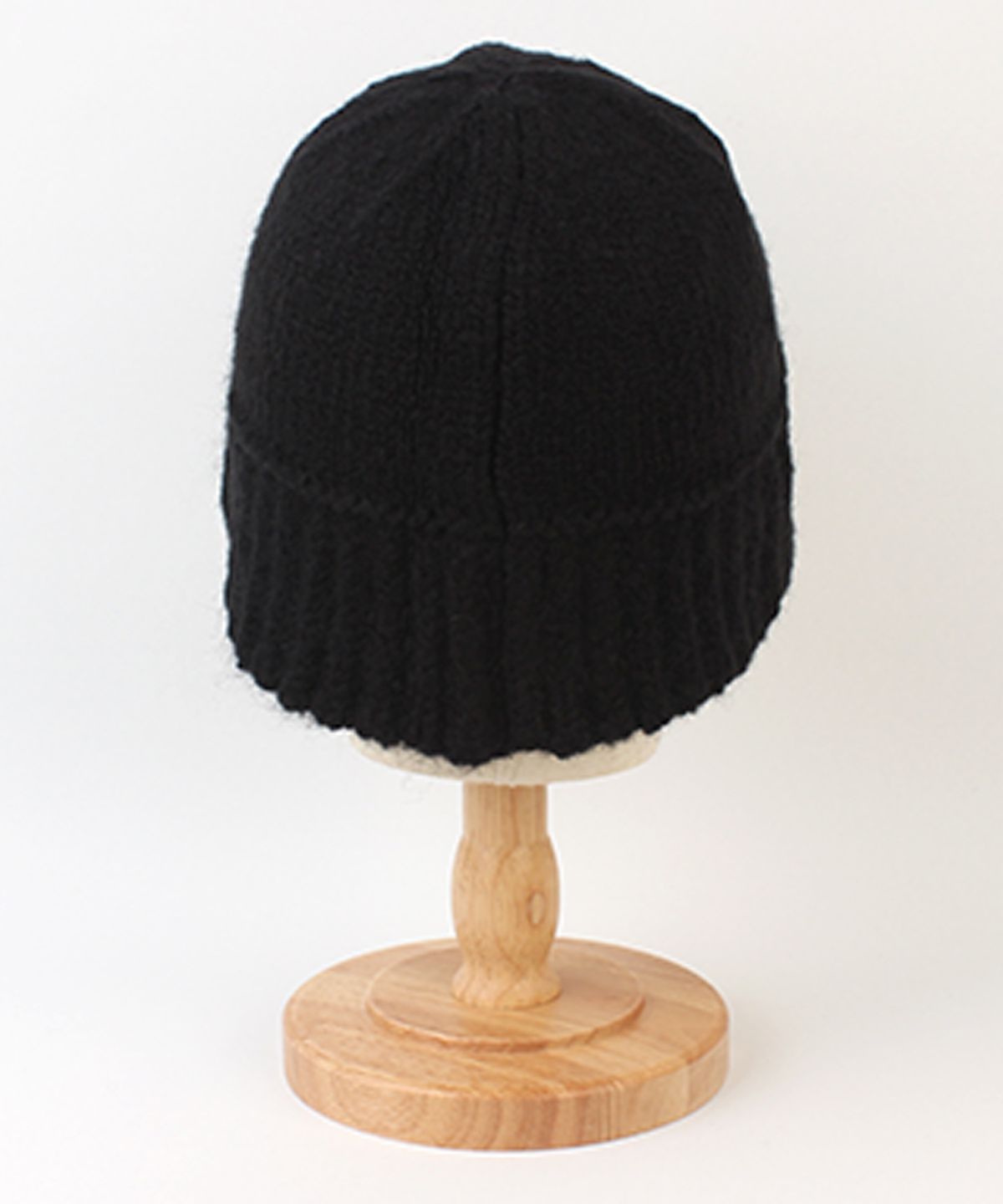 유니버셜 케미스트리(UNIVERSAL CHEMISTRY) Wool Black Knit Bucket Hat 퍼버킷햇