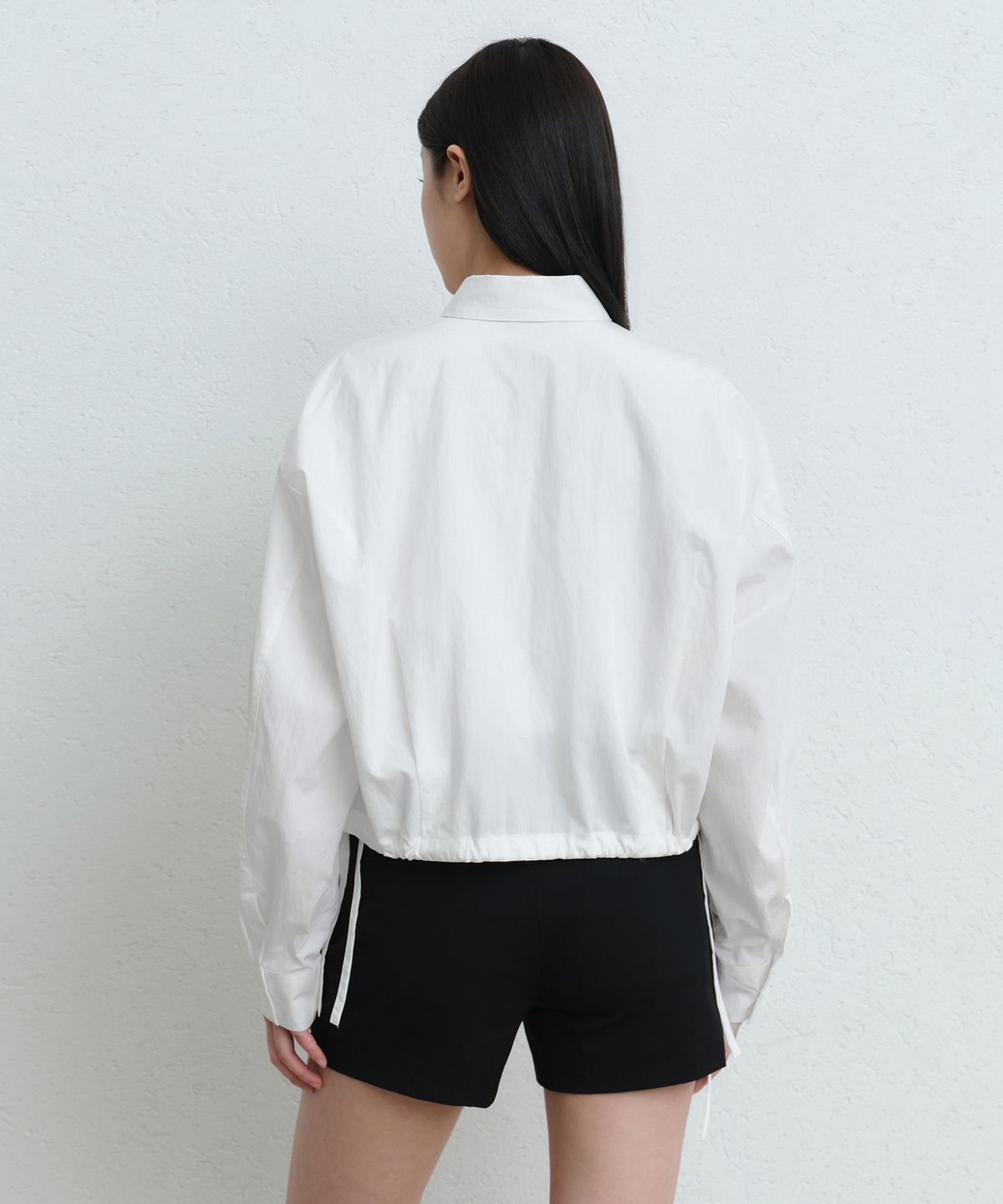 무신사 스탠다드 우먼(MUSINSA STANDARD WOMAN) 우먼즈 RN 볼륨 스트링 셔츠 재킷 [화이트]