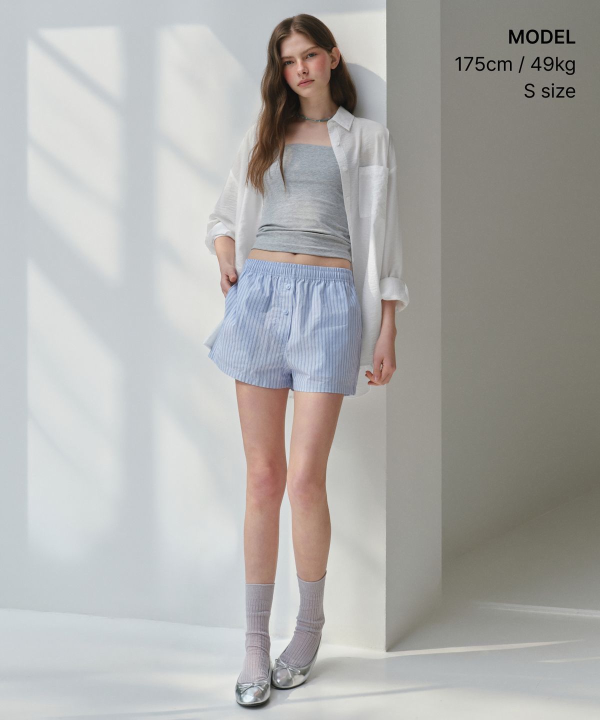 무신사 스탠다드 우먼(MUSINSA STANDARD WOMAN) 우먼즈 오버사이즈 크링클 실키 셔츠 [화이트]