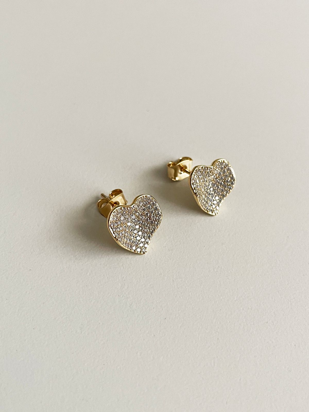 엘리오나(ELYONA) ELA 30 Petal Heart Earrings