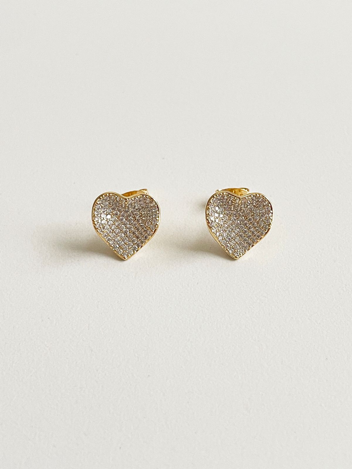 엘리오나(ELYONA) ELA 30 Petal Heart Earrings