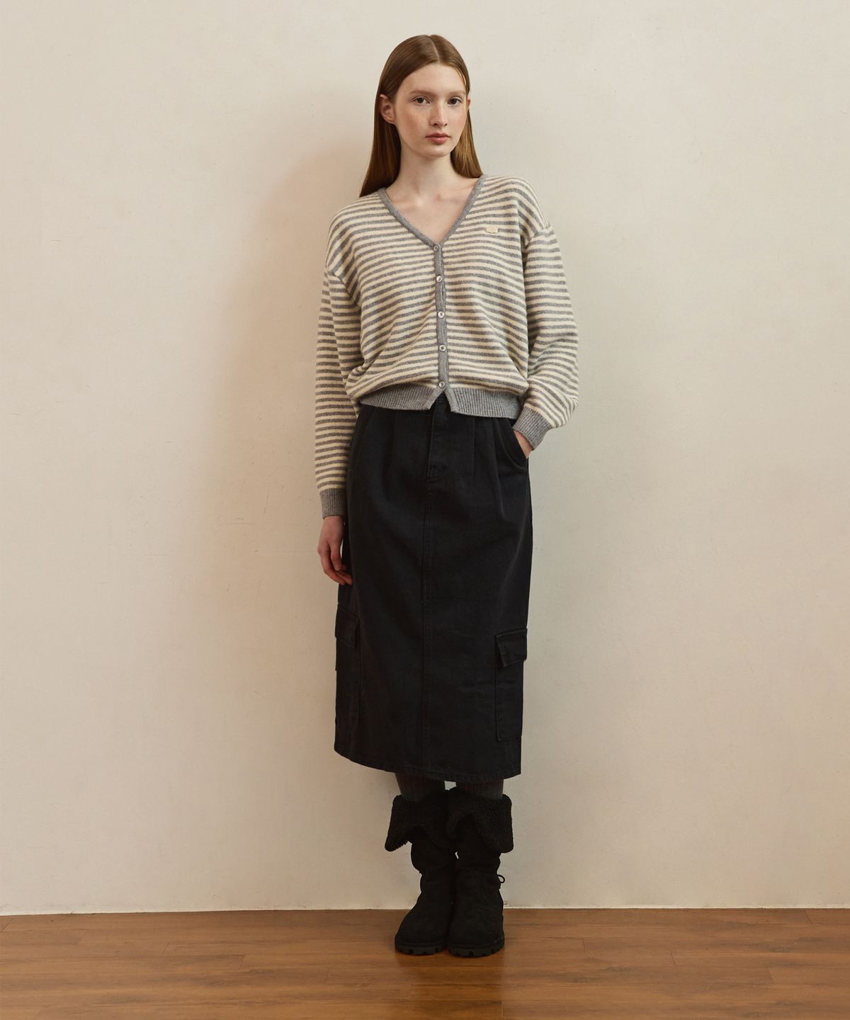 어다울(ADAUL) Lata cargo pocket H line skirt - navy