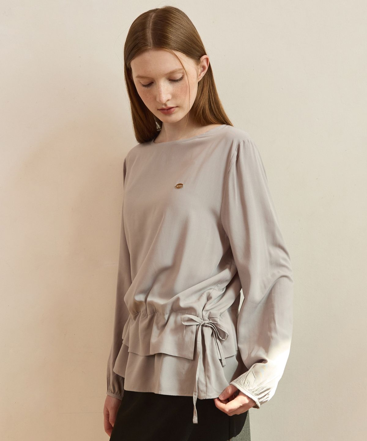 어다울(ADAUL) Layered drawstring flare blouse - blue grey