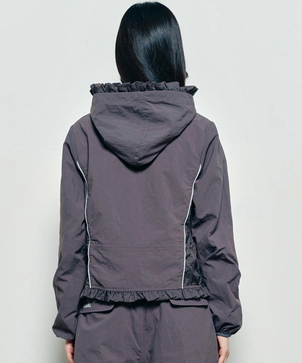 닉앤니콜(NICK&NICOLE) RUFFLE LACE HOOD JACKET_CHARCOAL