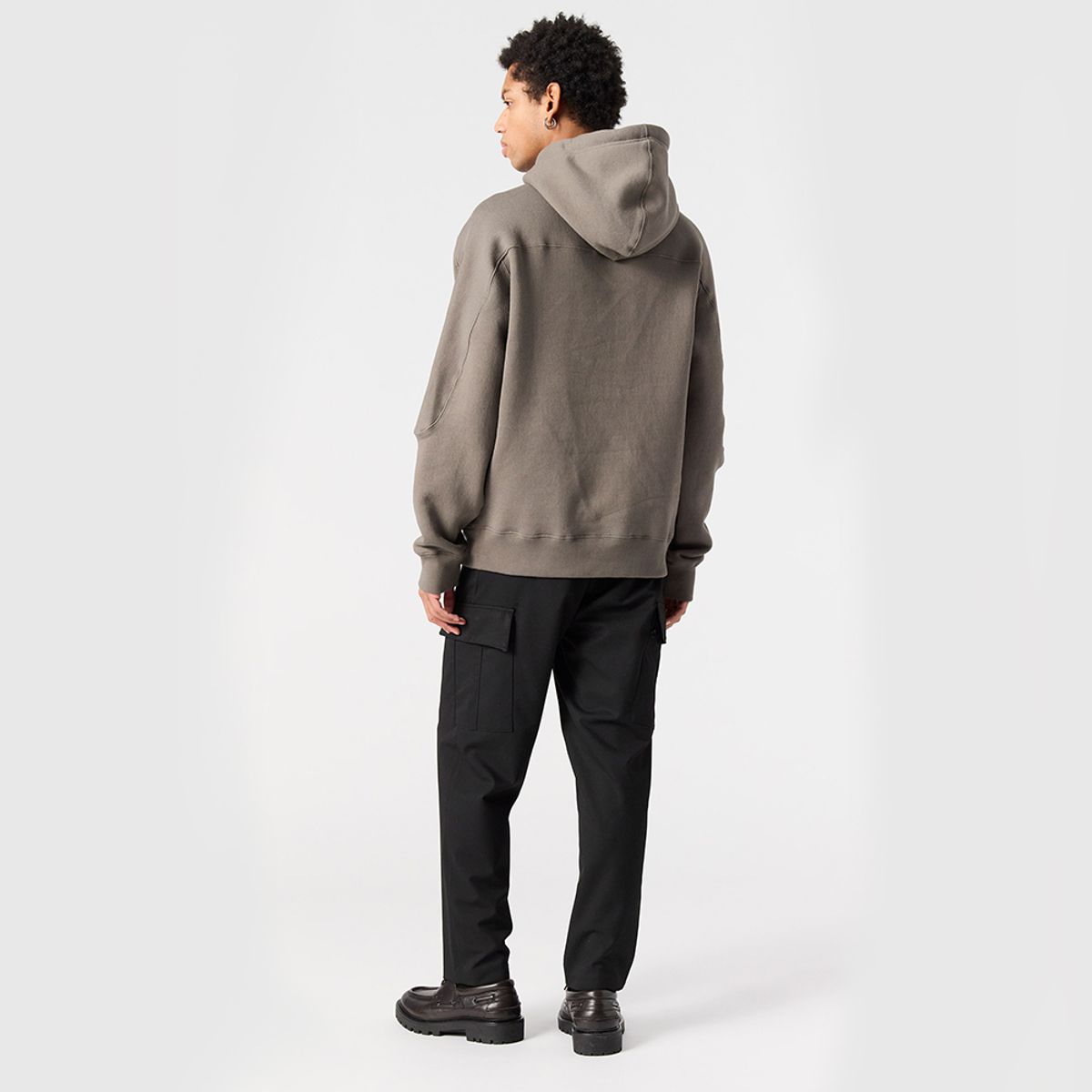 파라점퍼스(PARA JUMPERS) 남성 후디 엘리야-Olive Grey (25WMPMFLHG02PJ0103)
